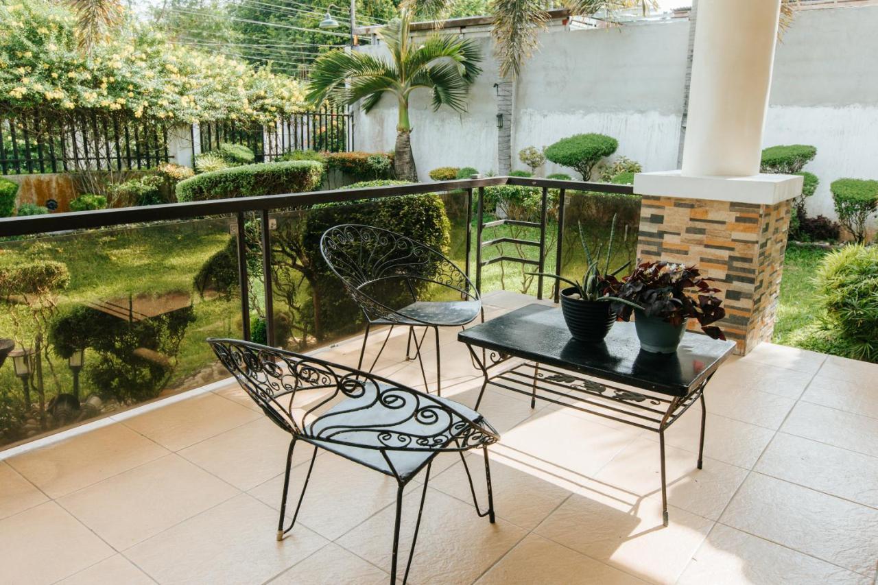 Bahay Ni Kikay Vacation Rental - Wifi Included General Santos City Eksteriør bilde